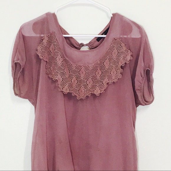 Mauve Lace Keyhole Back  Blouse! - Picture 3 of 8